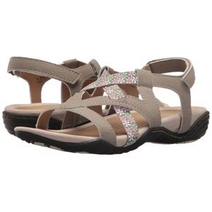 JSport by Jambu Women's Woodland Sandal Taupe, 7.5
